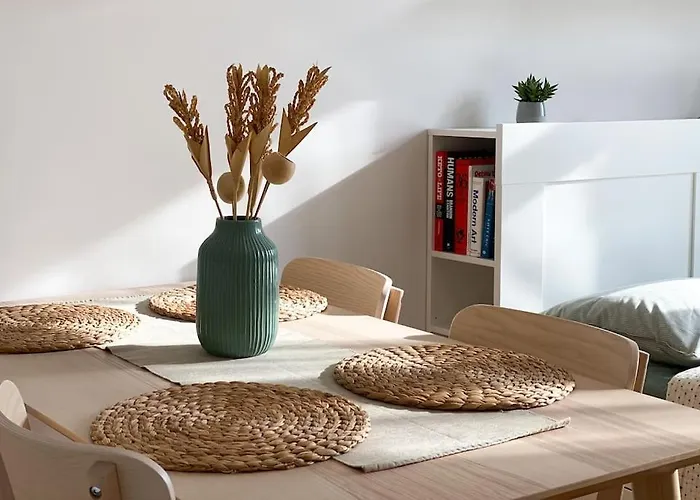 Cute In Old Town Братислава